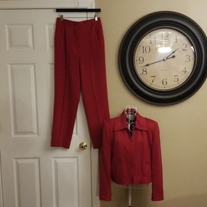 Fabulous silk pantsuit size 6